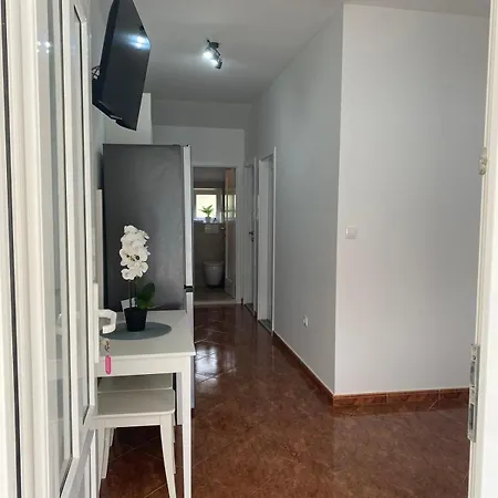 Apartment 10223a *